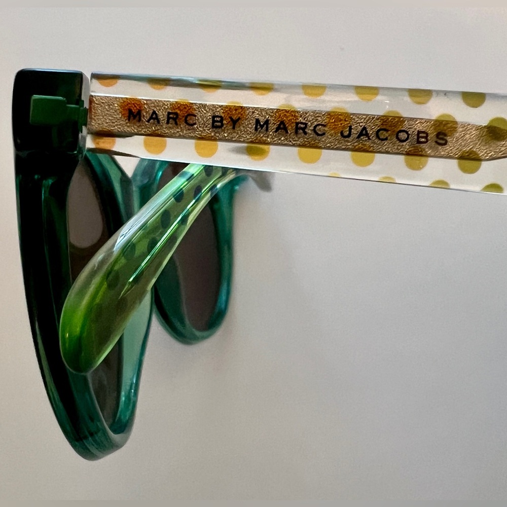Marc by Marc Jacobs sunglasses in like new condition!